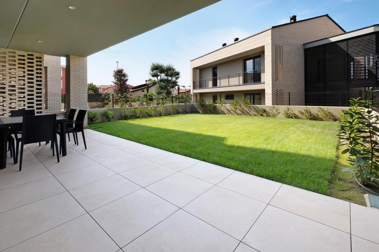 Garden Borgo Secolo Lägenhet Peschiera del Garda Exteriör bild